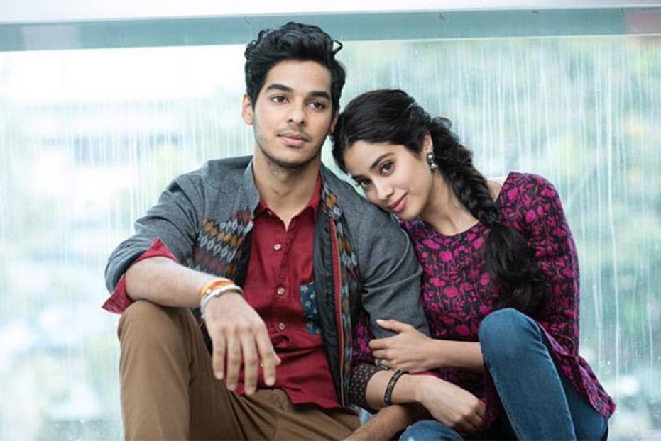 Which Janhvi Kapoor movie is a remake of the Marathi hit movie 'Sairat'?