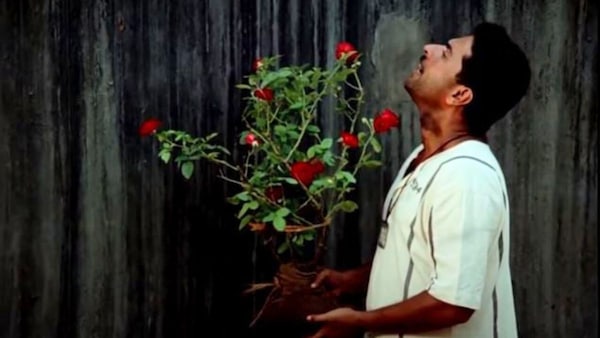 Still from Mathilukal.