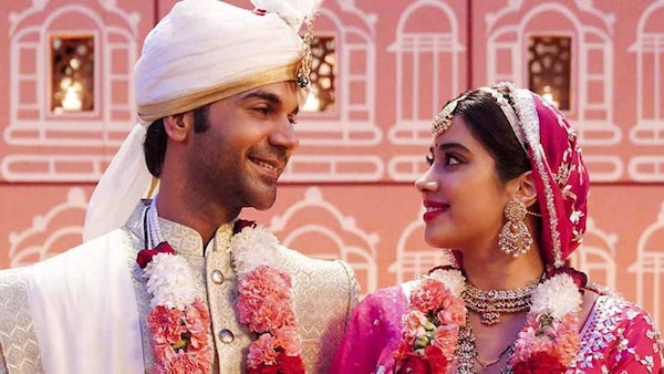 Rajkummar Rao and Janhvi Kapoor in a still from Mr. & Mrs. Mahi. YouTube screengrab