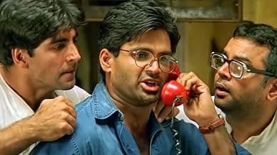 Paresh Rawal, Akshay Kumar, and Suniel Shetty in a still from Hera Pheri