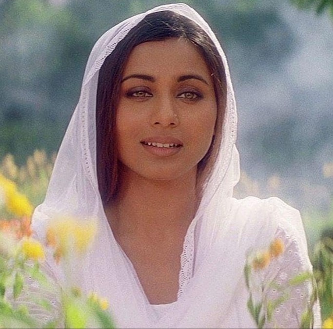 In which film does Rani Mukherji play the role of Saamiya Siddiqui, based on Pakistani human rights activist and well-known lawyer Asma Jehangir.?	