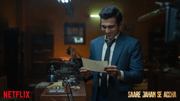 Pratik Gandhi in a still from Saare Jahan Se Accha