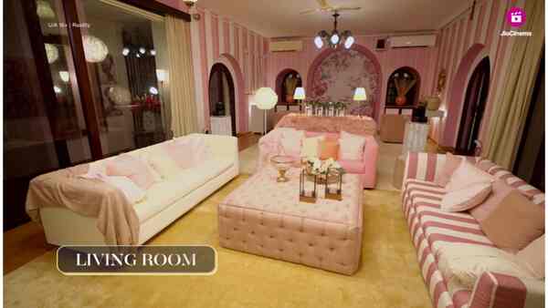 Girls' Villa (Image source: JioCinema)