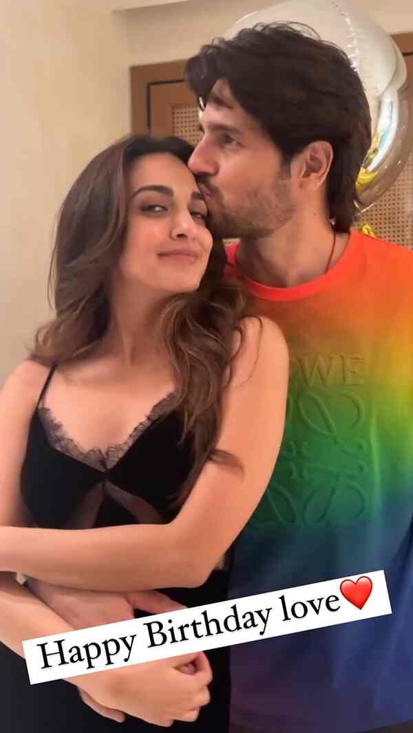 Sidharth Malhotra celebrates his birthday with Kiara Advani