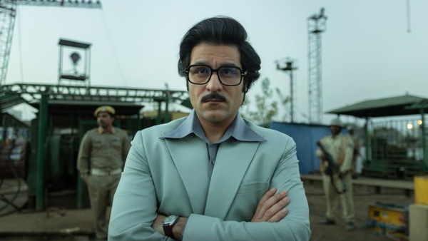 Still from Saare Jahan Se Accha.