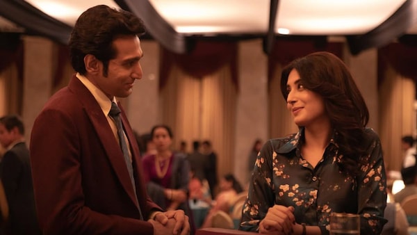 Still from Saare Jahan Se Accha.