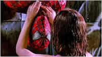 Spider-Man: Tobey Maguire and Kirsten Dunst’s upside-down kiss gets a wild twist and you aren't prepared for this