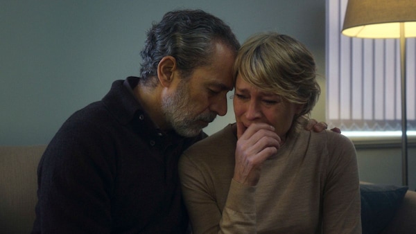 Still from The Girlfriend.