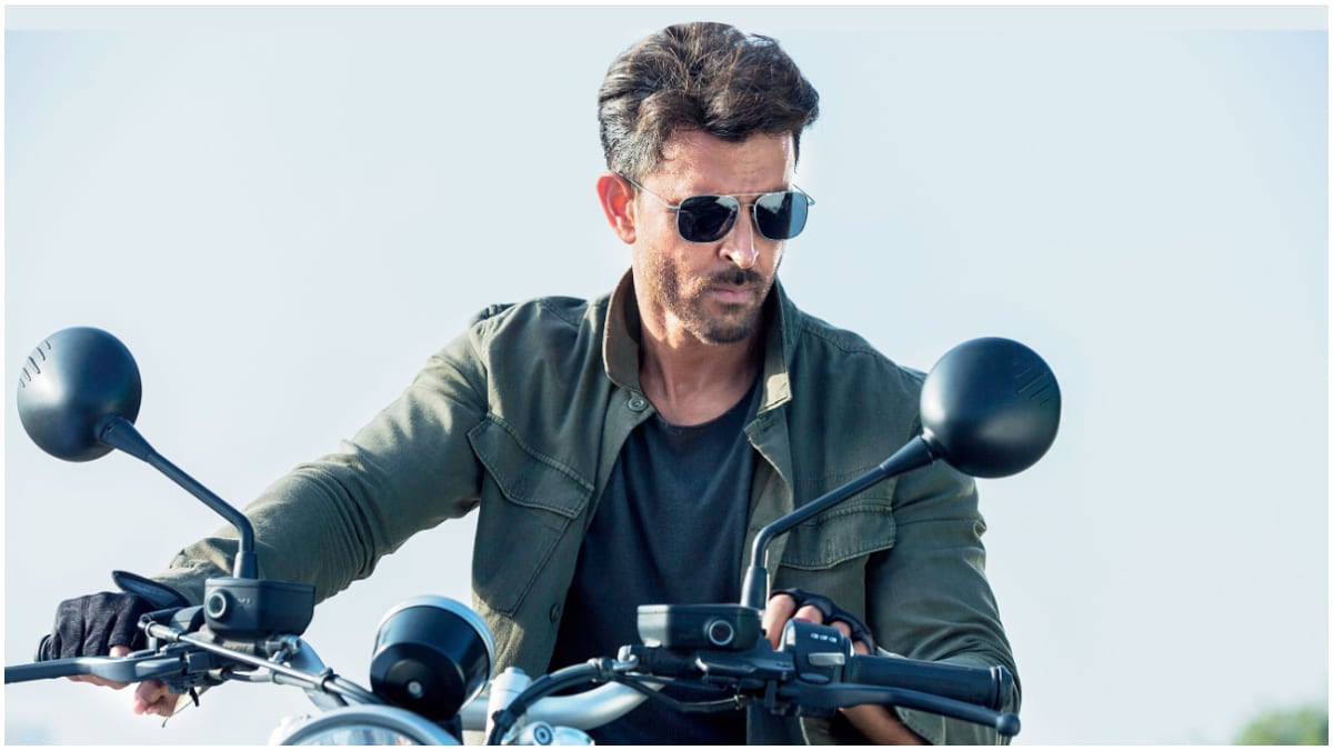 War 2: Hrithik Roshan to resume filming after recovering from injury; Ayan Mukerji does patch work with body double - Reports