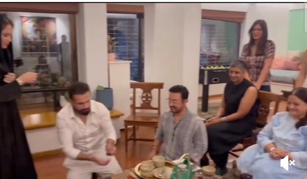 Aamir Khan and Gauri Spratt at Irfan Pathan's house (Pic Credit: Reddit)