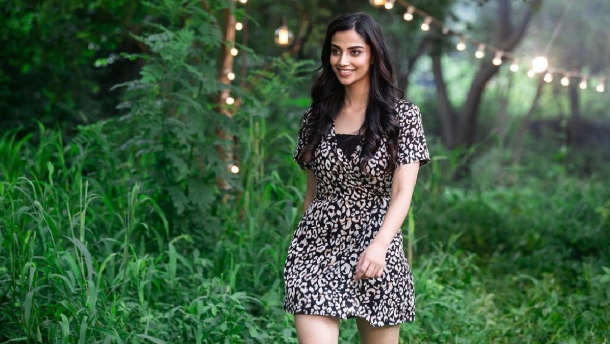 Meenakshi Chaudhary: Had to work hard to match up to Ravi Teja's energy on Khiladi sets