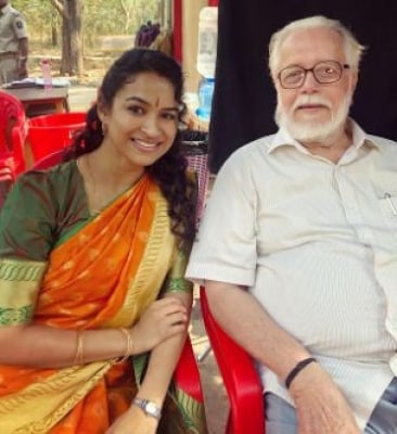 Meesha Ghoshal with Nambi Narayanan on the sets of Rocketry/Instagram