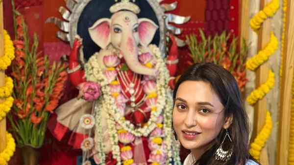 Mimi Chakraborty at the Puja