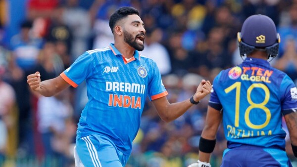 Miyan Magic in Asia Cup Final! Mohammed Siraj takes 4 wickets in an over vs Sri Lanka in Colombo