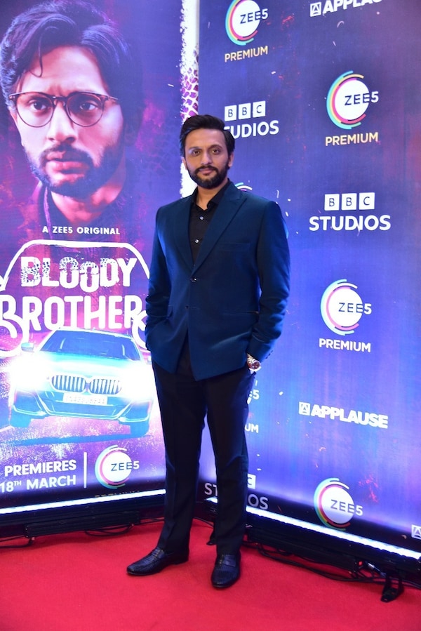 Bloody Brothers Jaideep Ahlawat, Zeeshan Ayyub and other star cast of