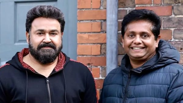 Mohanlal and Jeethu Joseph on the sets of Ram