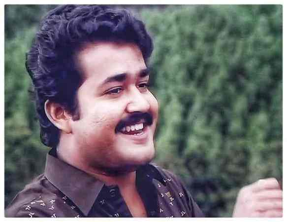 Mohanlal as Vinod in Thalavattam.