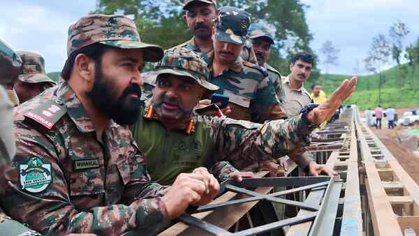 Mohanlal with territorial army officers in Wayanad.