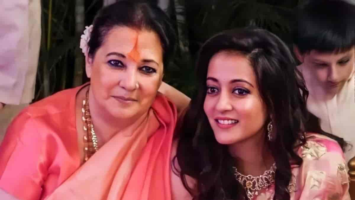 #TheExtaOrdiNAARIs: Raima Sen salutes her mother Moon Moon Sen on International Women's Day | Exclusive