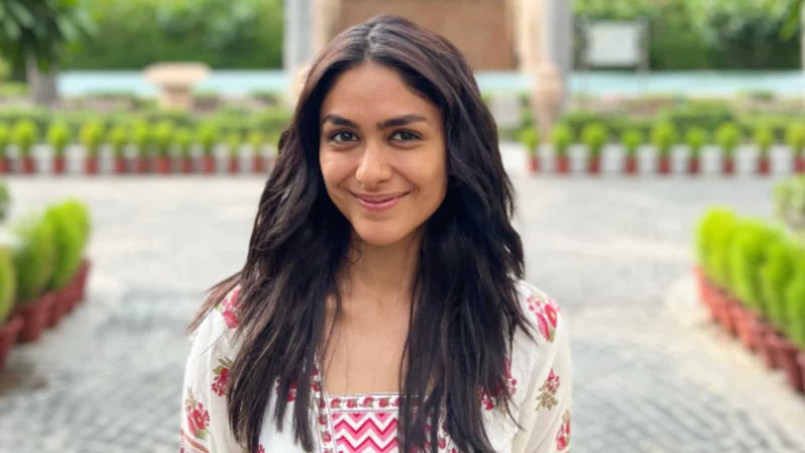 Mrunal Thakur's Marathi film debut 