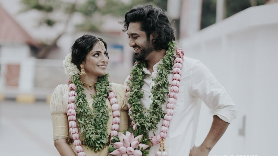 Mythili wedding photos: See the Malayalam actor’s wedding pictures from the Guruvayur Temple 