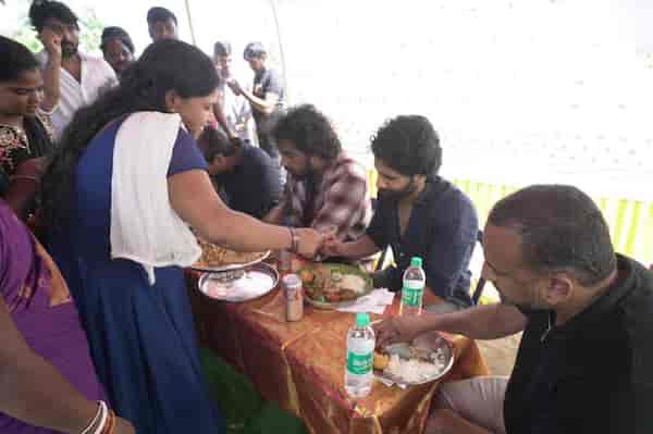 Chay dines with his team