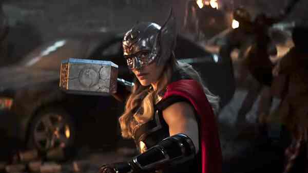 Thor: Love and Thunder teaser Twitter reactions – Natalie Portman’s Mighty Thor has the fans’ full attention