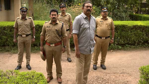 Navas Vallikkunnu, Aju Varghese, Sanju Sanichen, Lal and Zhinz Shan in a still from Kerala Crime Files