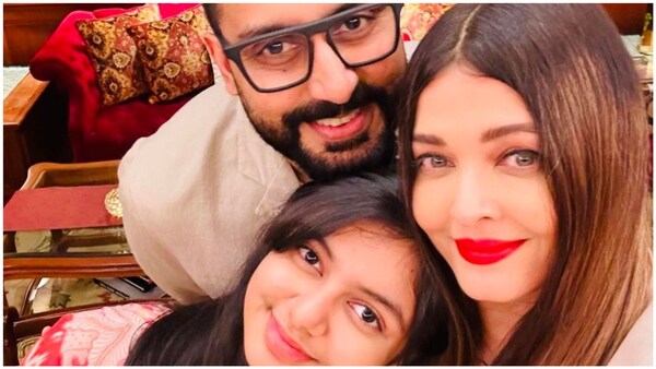 Abhishek Bachchan, Aishwarya Rai Bachchan share a lovely photo on their 17th anniversary ft. Aaradhya - Watch