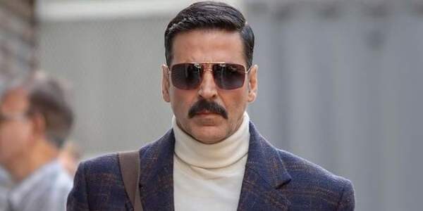 Akshay Kumar reveals he had watched 'Amar Akbar Anthony' in theatre by buying ticket in black