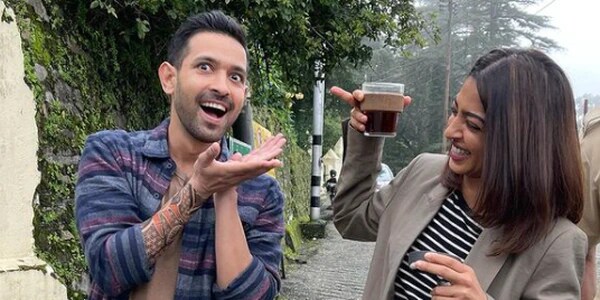 Forensic: Radhika Apte and Vikrant Massey bond over coffee; see picture