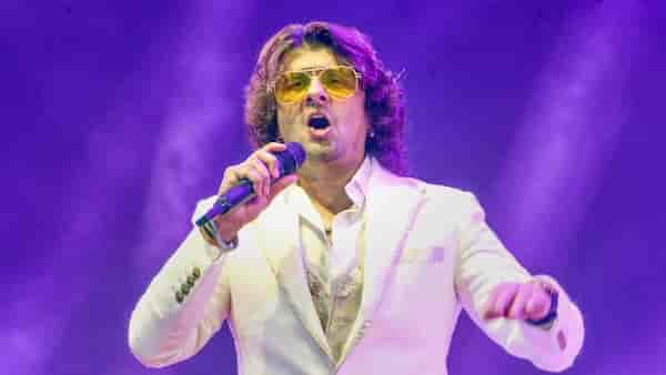 Sonu Nigam manhandled during event in Mumbai