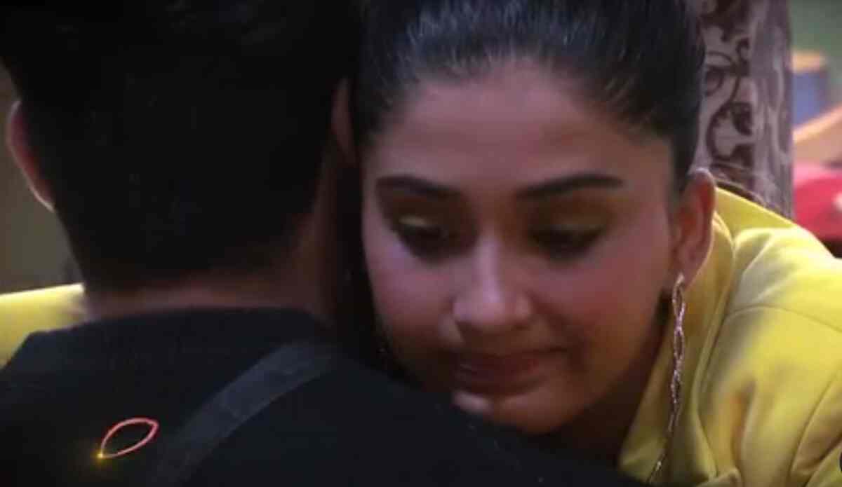 Bigg Boss 16: Nimrit Kaur Ahluwalia hugs Shiv Thakare, sings 'Is Pyaar Ko Main Kya Naam Doon'