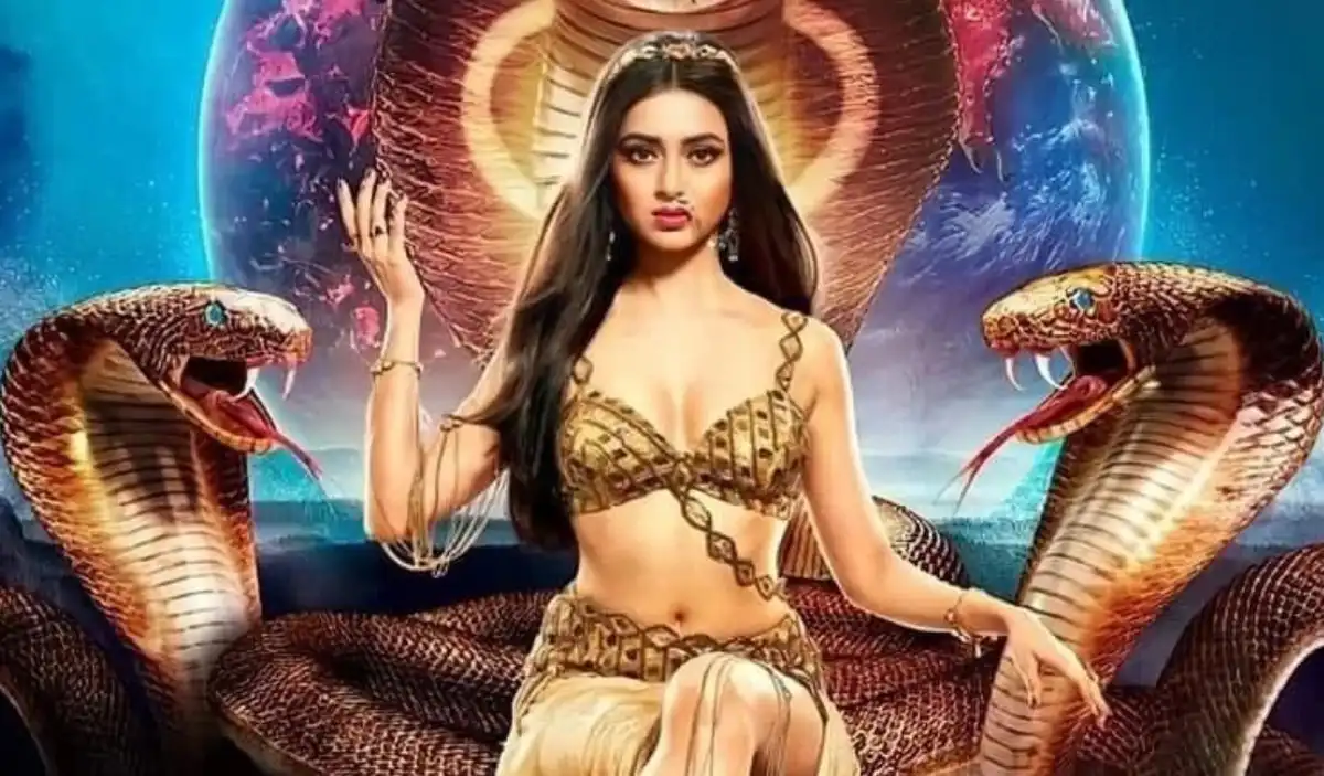 Naagin 6: Netizens call Tejasswi Prakash's British accent fake, compare her to Lagaan's foreign acto