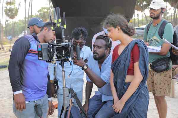 On the sets of Saani Kaayidham