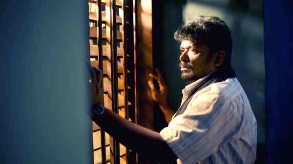 Parthiban’s acclaimed film Oththa Seruppu Size 7 to be remade in Bahasa Indonesian language