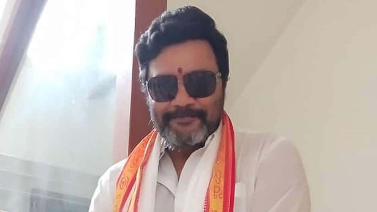 Saikumar is an Ayurveda practitioner in Sharan’s Avatara Purusha