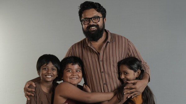 Palodhi with the child actors and actress