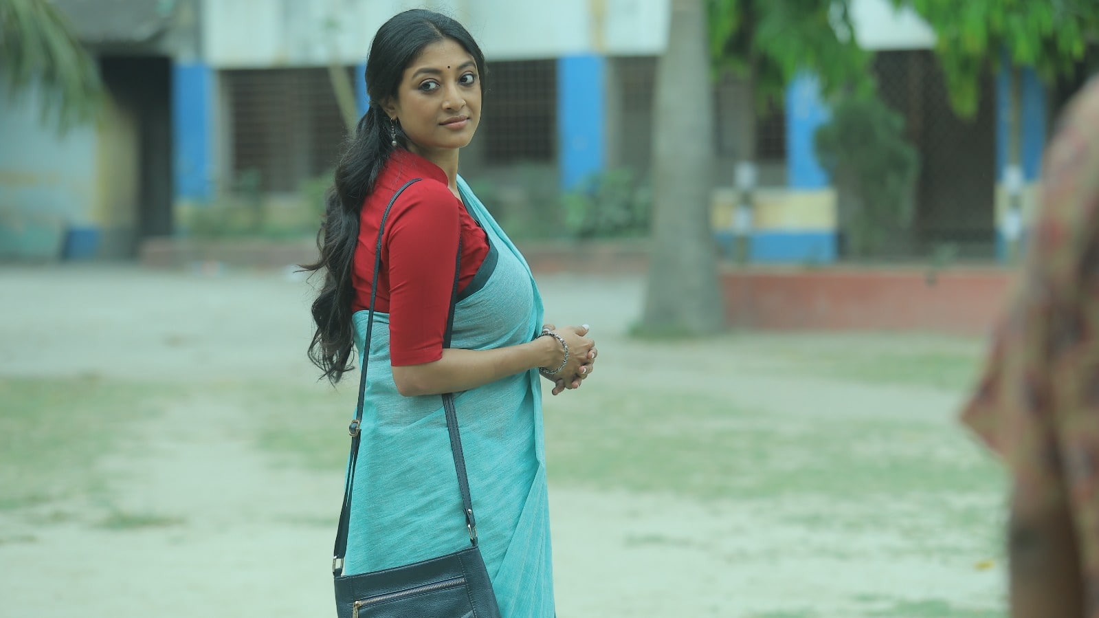 https://www.mobilemasala.com/movies/Kaberi-The-teaser-of-Paoli-Dams-Bengali-OTT-debut-promises-a-gritty-tale-of-a-woman-i302985