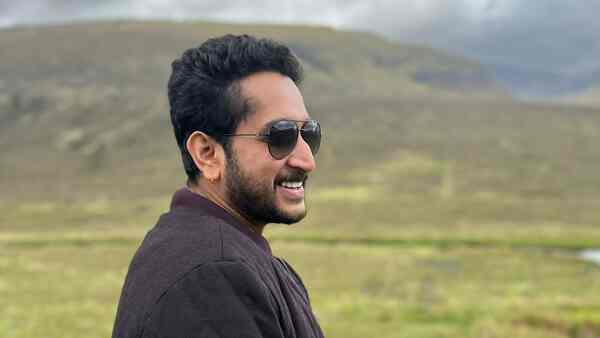 Aranyak-actor Parambrata Chatterjee vacays in Scotland