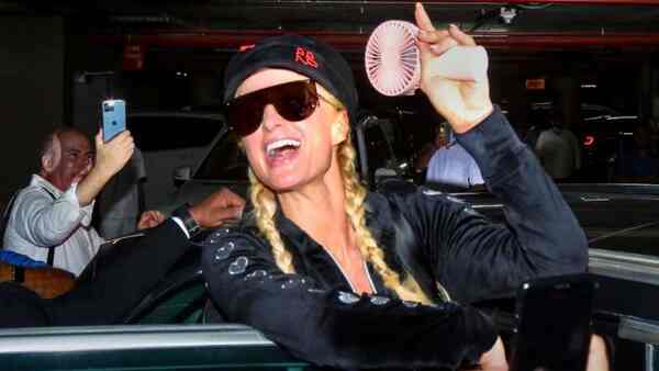 Paris Hilton, celebrity business tycoon, visits Mumbai as fans cheer her on: WATCH