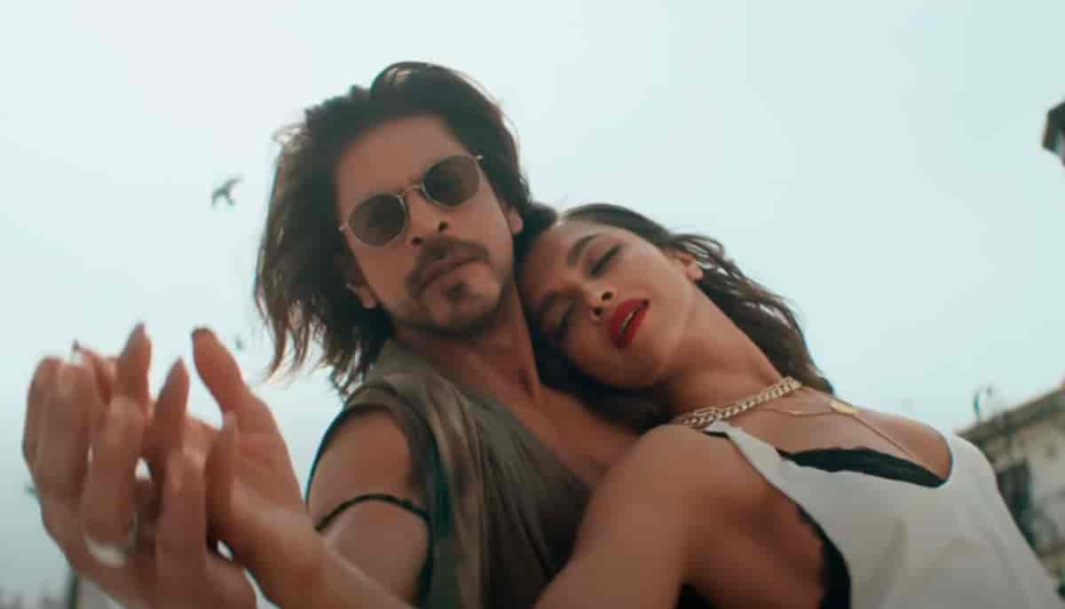 Pathaan Twitter review: Fans dance to 'Jhoome Jo Pathaan' in theatres, netizen urges Shah Rukh Khan's film to release in China