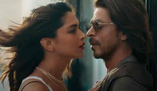 Pathaan song Jhoome Jo Pathaan Twitter reactions: Netizens call Shah Rukh Khan and Deepika Padukone SEXY, praise Arijit Singh