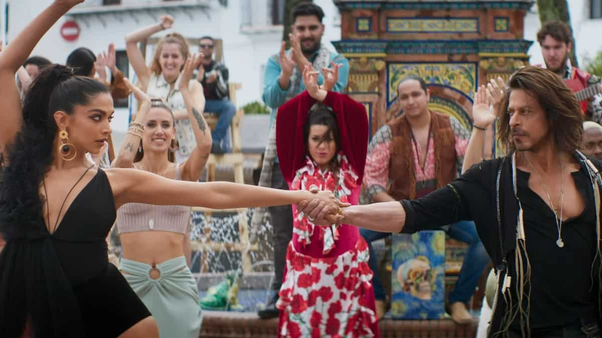 Pathaan Song Jhoome Jo Pathaan Can Shah Rukh Khan And Deepika Padukone Get Any Hotter