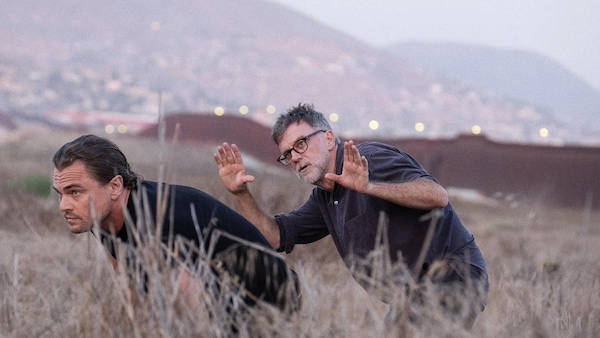 Paul Thomas Anderson on the sets of One Battle After Another