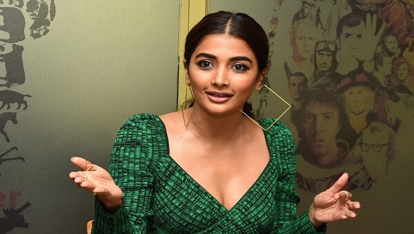 Mahesh Babu's SSMB28: Pooja Hegde opens up on getting a swanky car from the makers