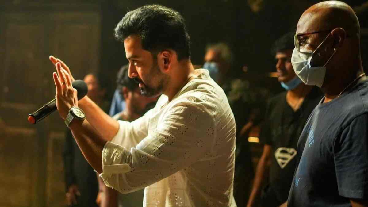 L2 Empuraan: Prithviraj Sukumaran shares a new click from the sets of Mohanlal’s film | Check out