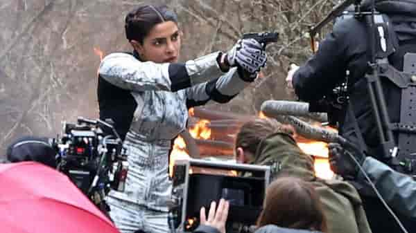 Priyanka Chopra gets hurt on the sets of Citadel, posts photo of injury