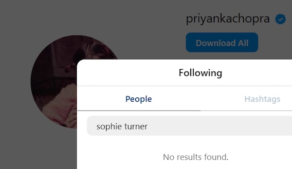 Priyanka Chopra unfollows Sophie Turner.