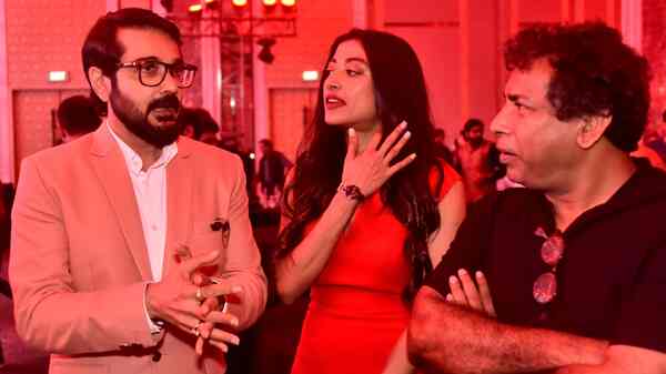 Exclusive! Aparna Sen, Prosenjit Chatterjee, Dev, Subhashree, Raj, Paoli party hard at Hoichoi event